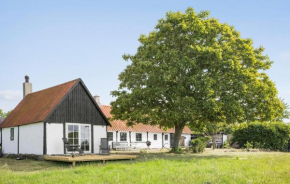 3 Bedroom Cozy Home In Nexø, Nexø